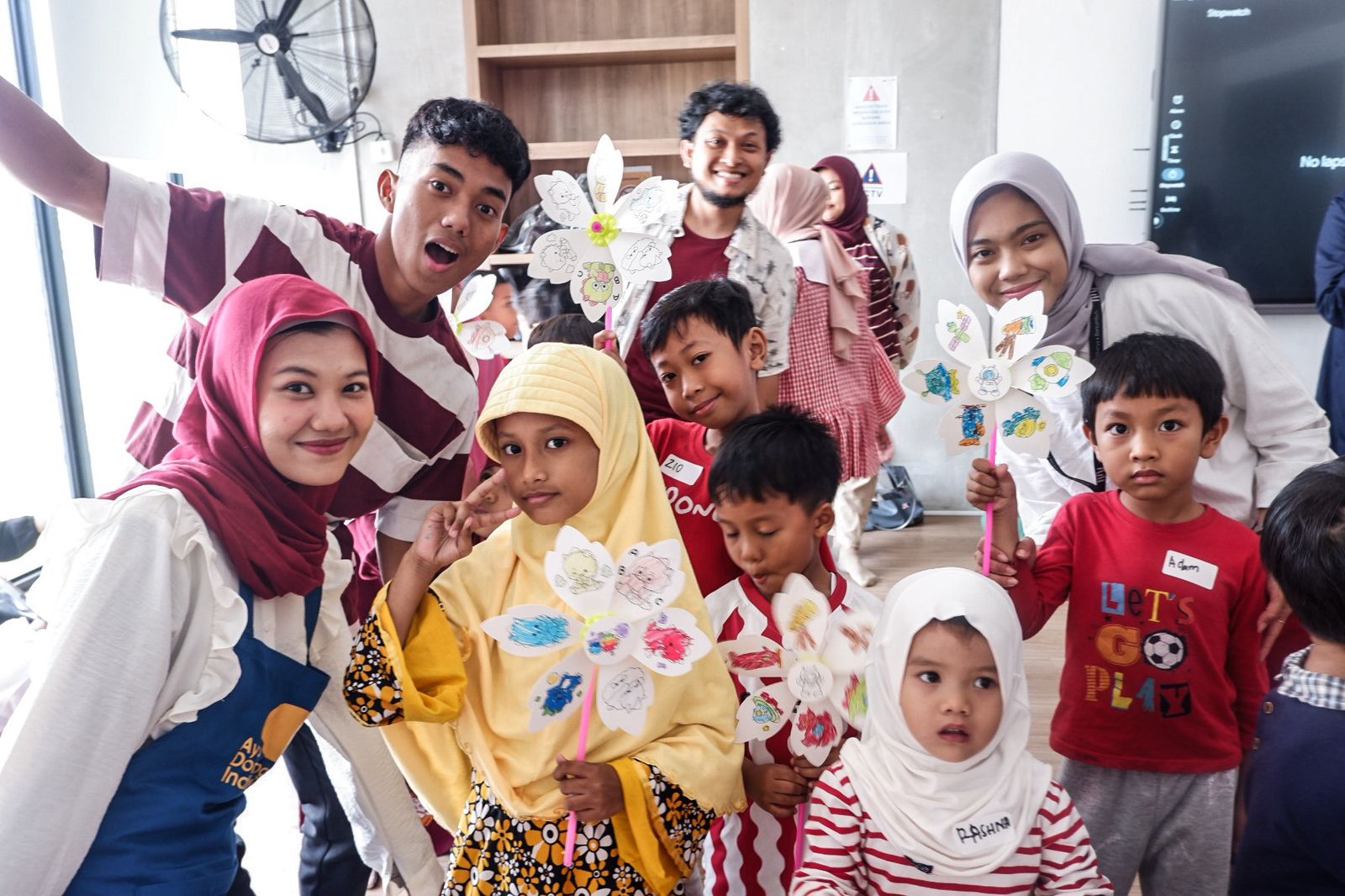 Dongeng Kejutan : Merdeka Bermain, Berkarya, Bergembira!